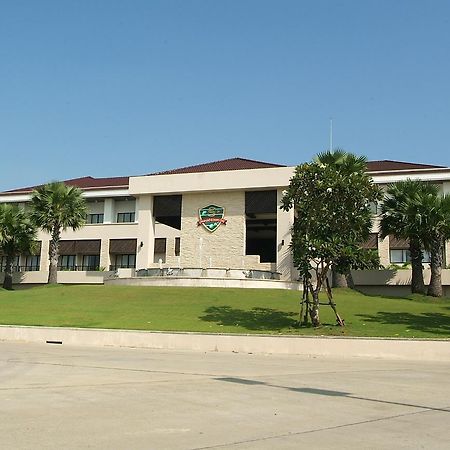 Hotel Suwan Golf & Country Club à Nakhon Pathom Extérieur photo