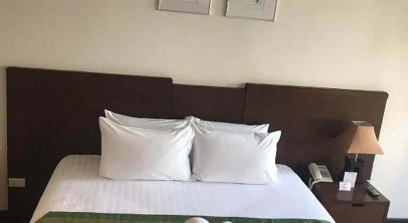 Hotel Suwan Golf & Country Club à Nakhon Pathom Extérieur photo