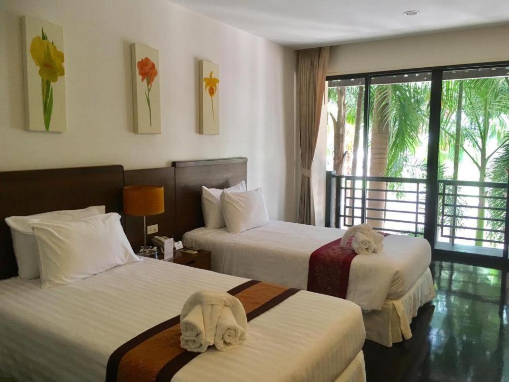 Hotel Suwan Golf & Country Club à Nakhon Pathom Extérieur photo