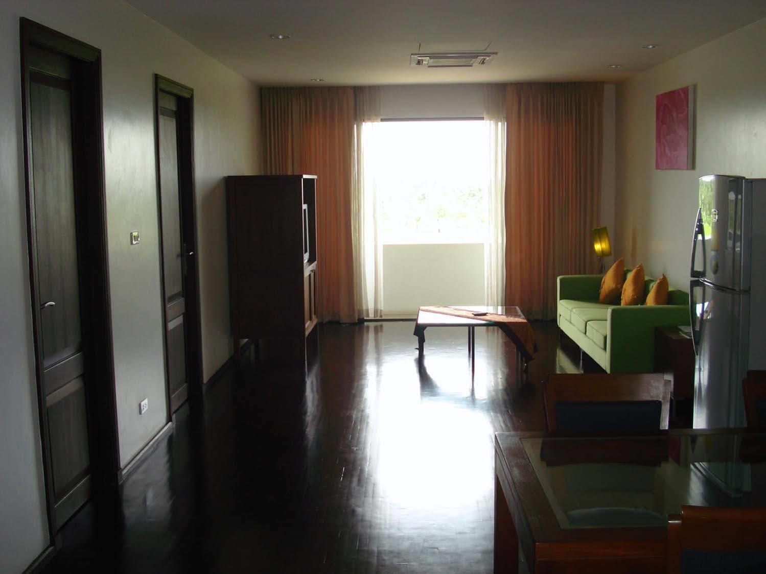 Hotel Suwan Golf & Country Club à Nakhon Pathom Extérieur photo