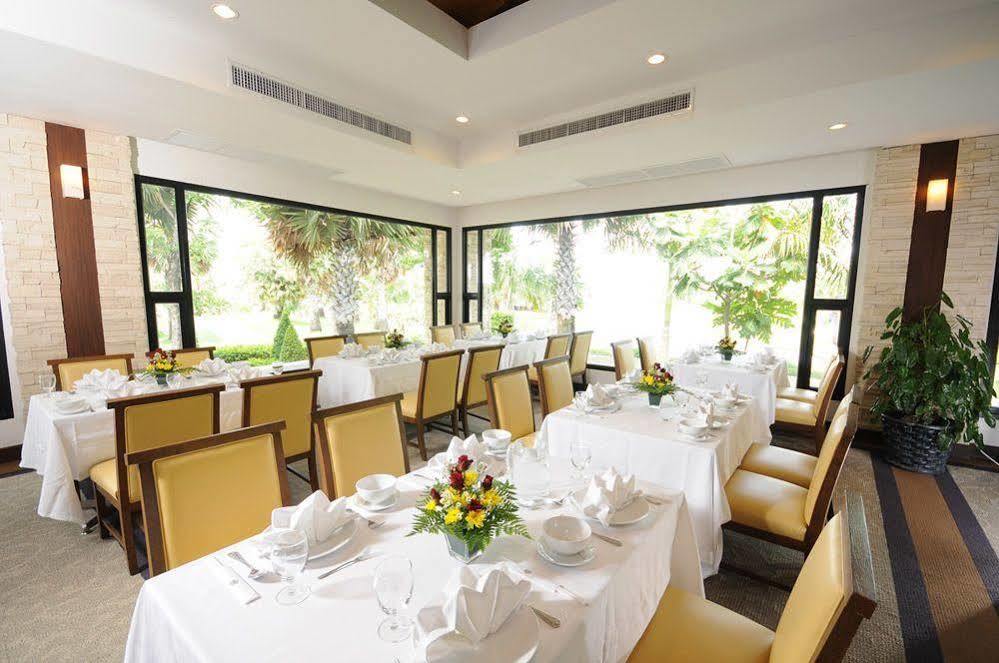 Hotel Suwan Golf & Country Club à Nakhon Pathom Extérieur photo