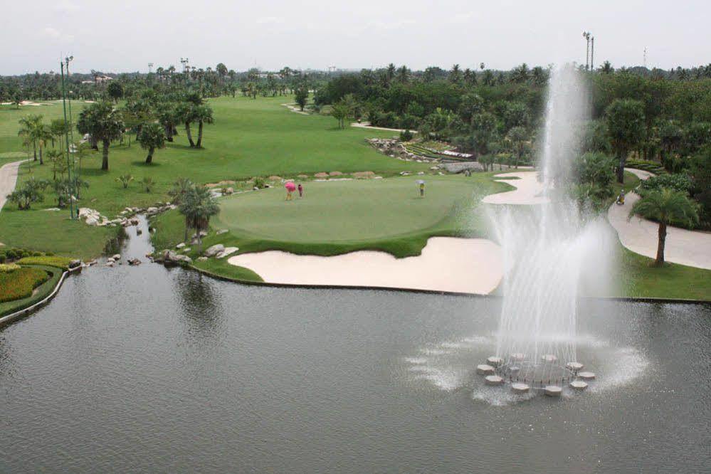 Hotel Suwan Golf & Country Club à Nakhon Pathom Extérieur photo